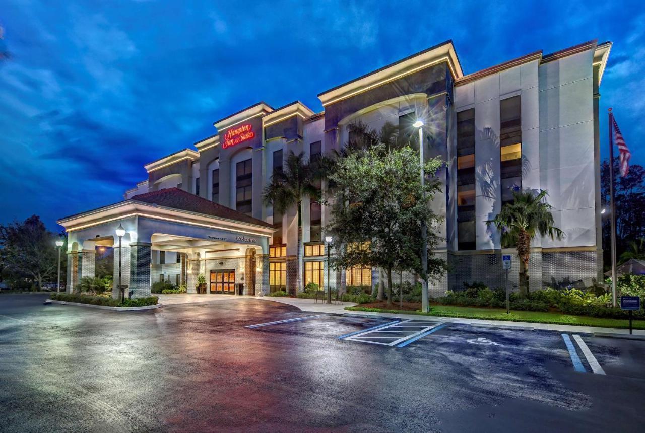Hampton Inn & Suites Fort Myers Estero Bagian luar foto