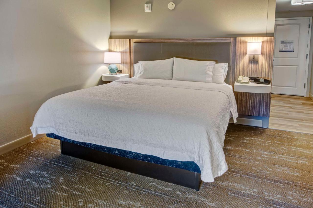 Hampton Inn & Suites Fort Myers Estero Bagian luar foto